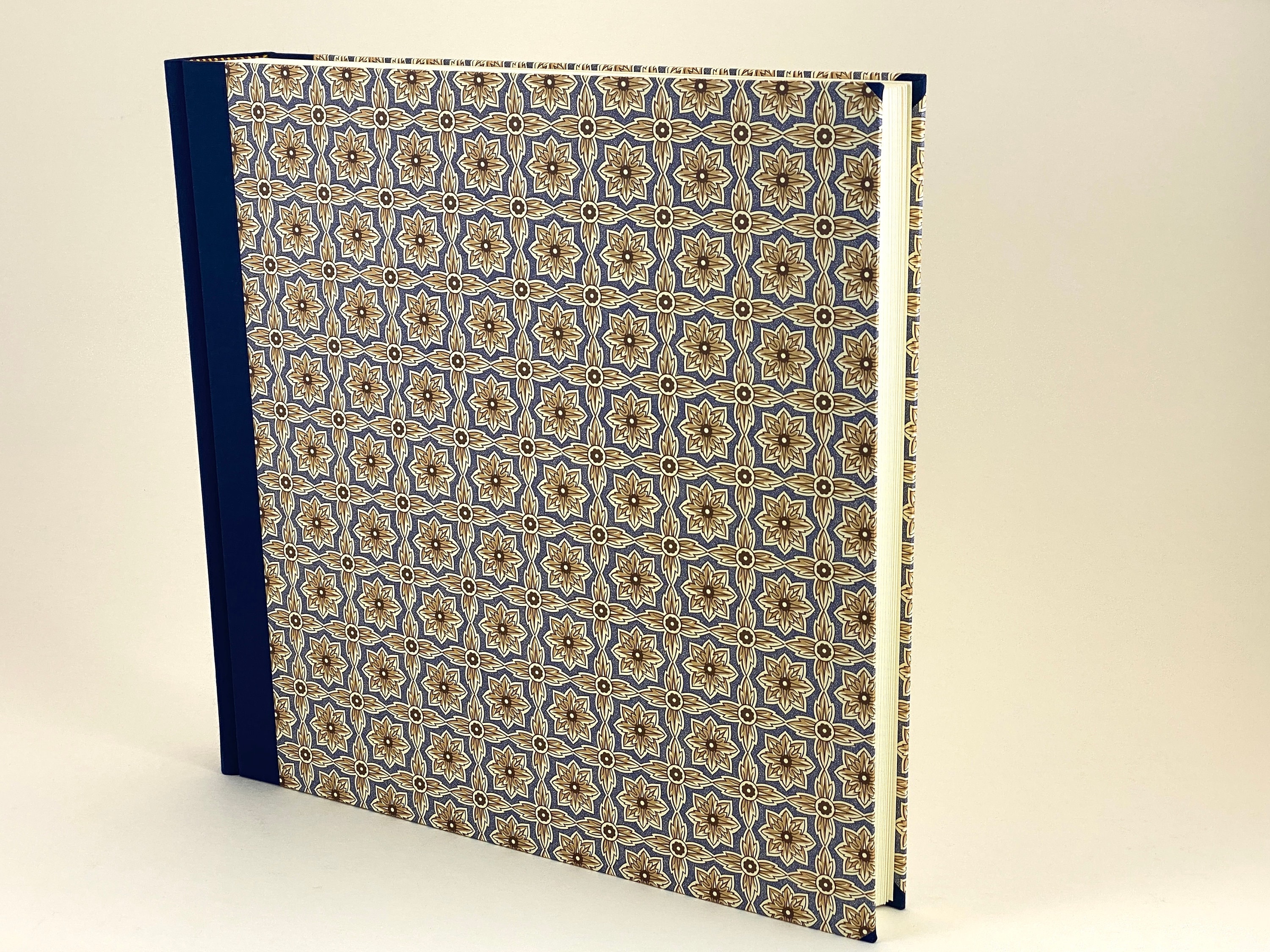 photo-album-scrapbook-30x30cm-12x12-cover-carta-varese-design