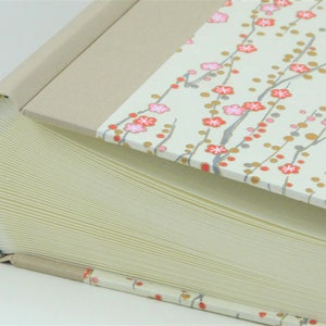 Fotoalbum 30x30 cm - Einband CHIYOGAMI - Dekor &quot;Weddingflowers&quot;