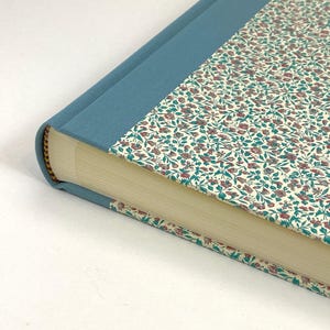 Fotoalbum 24x25 cm, Einband in Carta Varese Dekor "Blumenwiese grün"