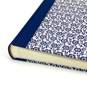 Photo Album 24x25cm / 9"x10" - Cover CARTA VARESE Design "Rosa Canina blue"