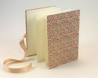 Leporello Einband ital. Papier CARTA VARESE Dekor "Blumenwiese rot"