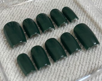 Forest Chic - kit per unghie finte fatte a mano.