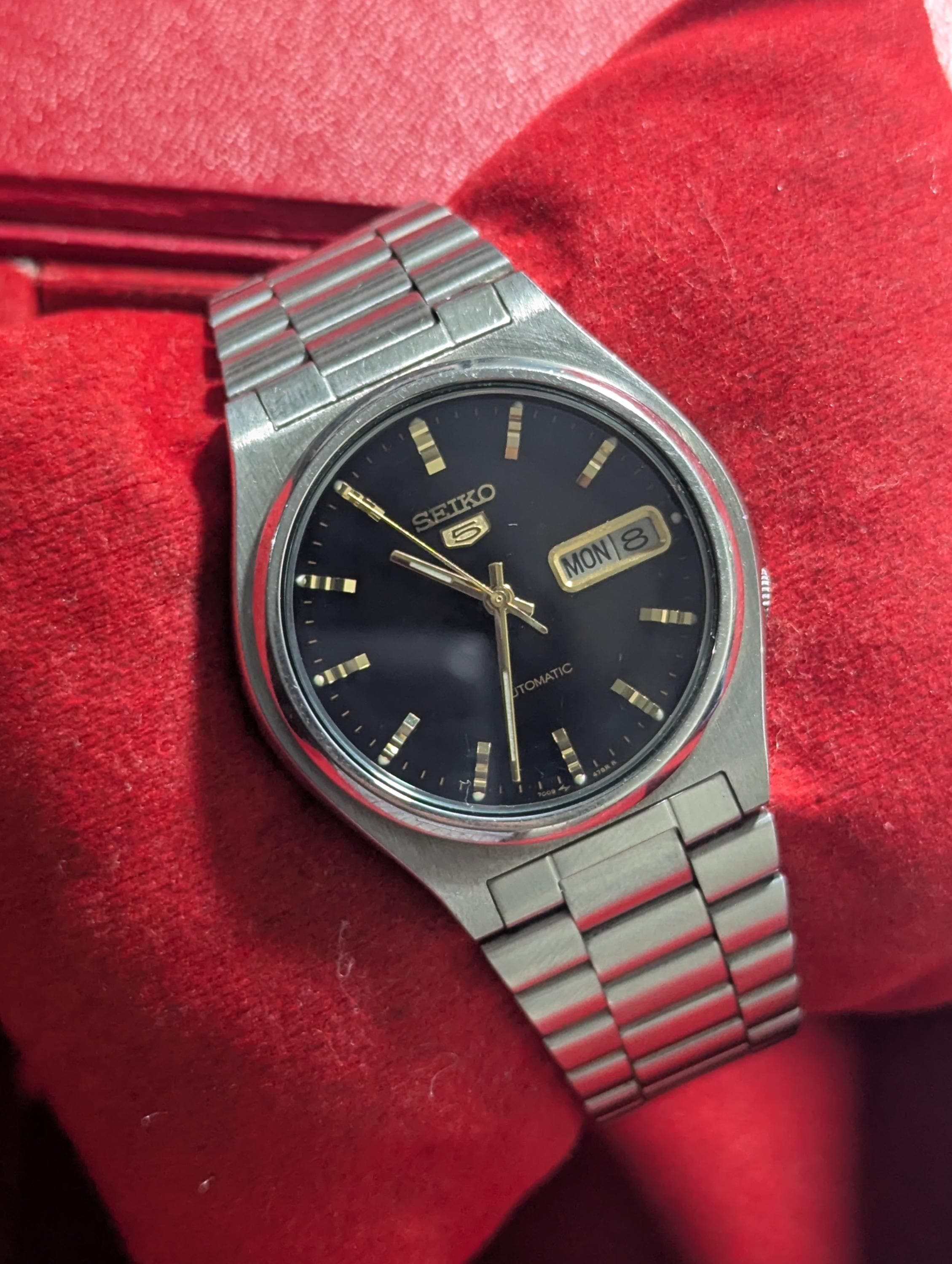 Tセイコー 5 7009-3170 自動巻き シルバー文字盤 Seiko 5 7009-3170 Men's Automatic Dress Watch, 1989
