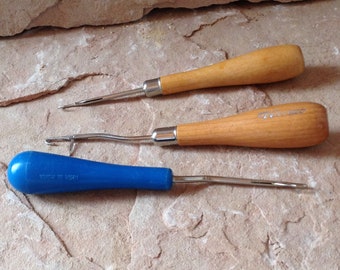 Latch Hook Rug Tool with Straight Shaft Marked - Boyle - Made in USA - Wooden Handle