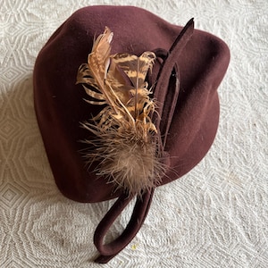 Rare Vintage Burgundy Alpine Hat Genuine Feather Accent | EUC Made in Austria Women main image 3