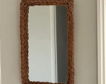 Espejo rectangular de mimbre de ratán vintage