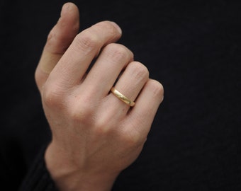 Mans Wedding Ring in 9K Gold , Mans 4mm Wedding Band Gold