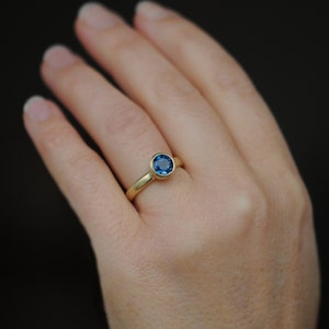 Blue Topaz Engagement Ring, London Blue Topaz Ring in 18K Gold image 4