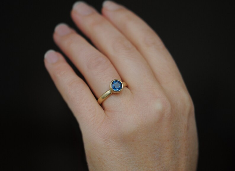 Blue Topaz Engagement Ring, London Blue Topaz Ring in 18K Gold image 4