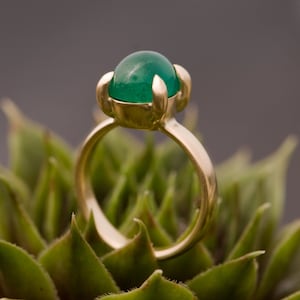 Big Emerald Cabochon Ring in 18K Gold, Emerald Statement Ring, Gift for Her image 3