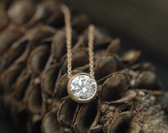 Christmas Gift For Her 2 Carat Lab Diamond Necklace in 18K Gold