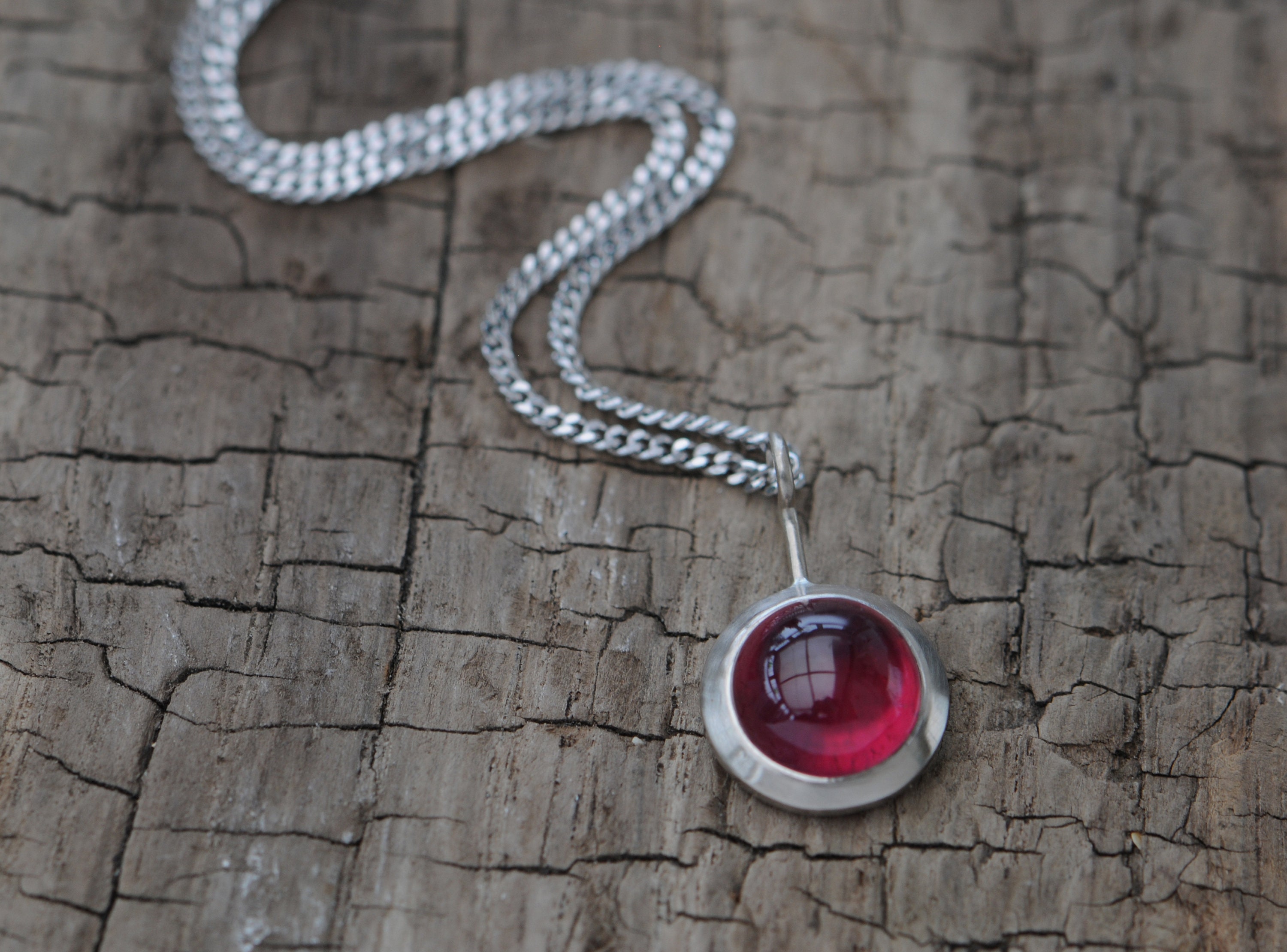 Ruby Cabochon Gold Necklace - Ruby Necklace in 18k Gold - Etsy Ruby Cabochon Gold Necklace - Ruby Necklace in 18k Gold - Etsy