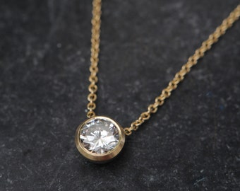 Diamond Pendant in 18K Gold, Diamond Necklace, Luxury Gift, Bridal Wear