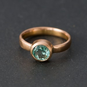 Pale Emerald Ring in 18K Rose Gold, Columbian Emerald Ring Gift For Her