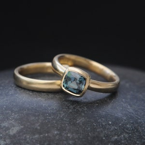 Teal Sapphire Engagement Ring in 18K Gold, Cushion Cut Sapphire Ring