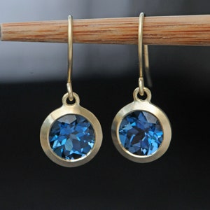 Blautopas Ohrringe aus 18K Gold, Brautschmuck, Geschenk für Sie