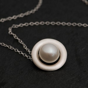 Collier de perles blanches en argent, cadeau pour elle, pendentif perle des mers du Sud image 2