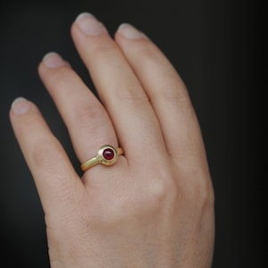 Ruby Ring in 18K Gold, Medieval Style Ruby Ring, Handmade Engagement ...
