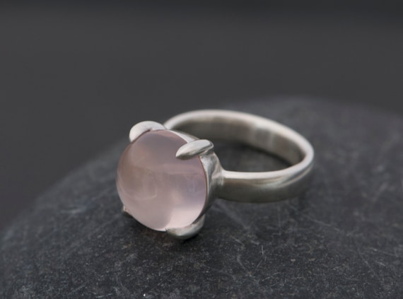 Rose quartz cabochon online ring