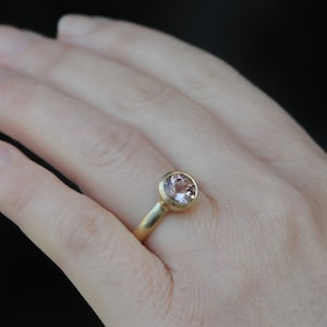 Morganite Engagement Ring in 18K Gold, 8mm Morganite Ring, Gift For Her