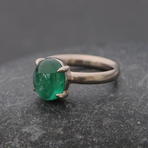 Big Emerald Cabochon Ring in 18K Gold, Emerald Statement Ring, Gift for Her image 5