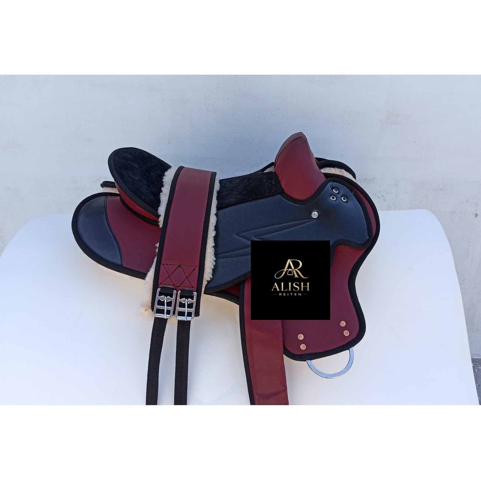 Red & Black Treeless Horse Saddle Lightweight Soft Padded English ...