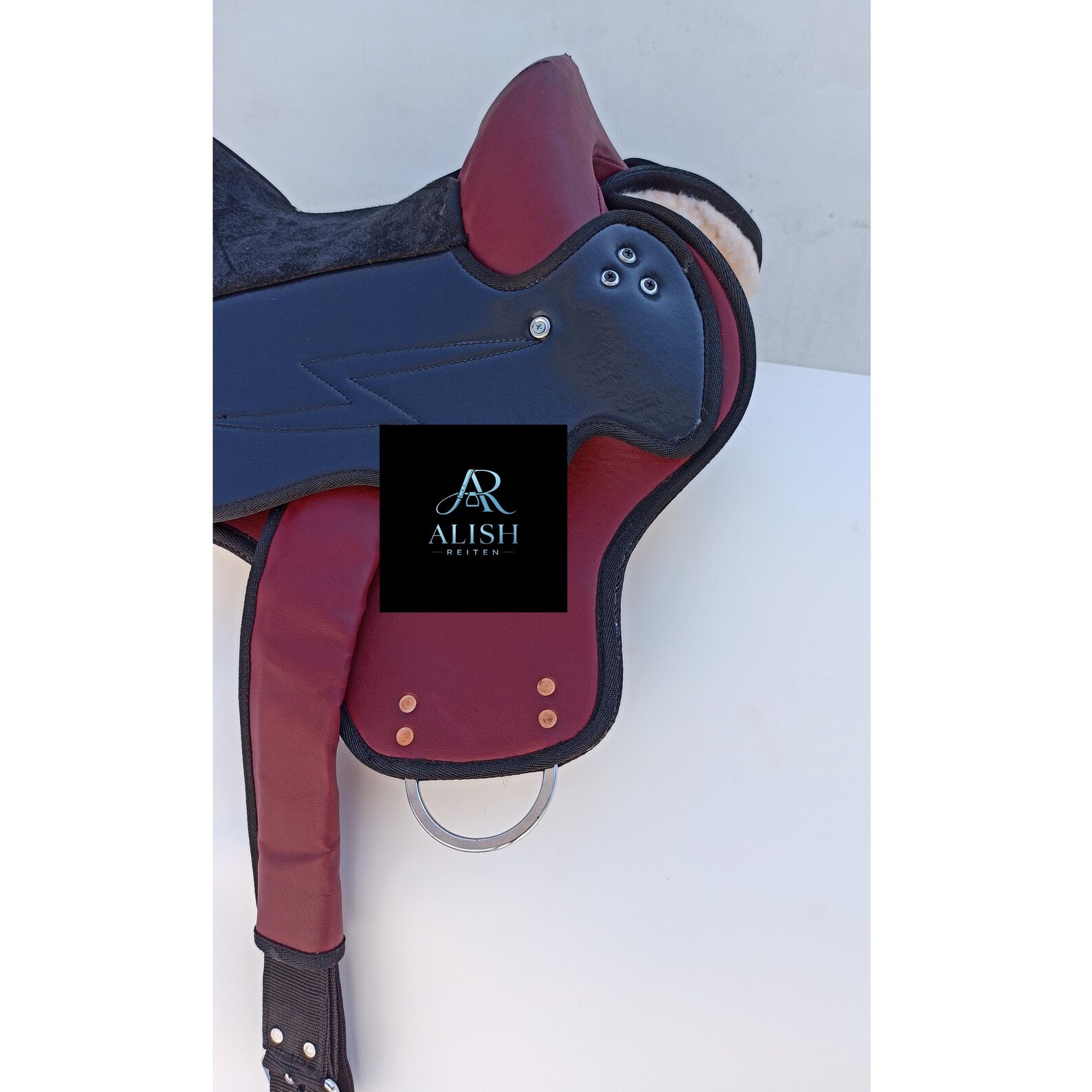 Red & Black Treeless Horse Saddle Lightweight Soft Padded English ...