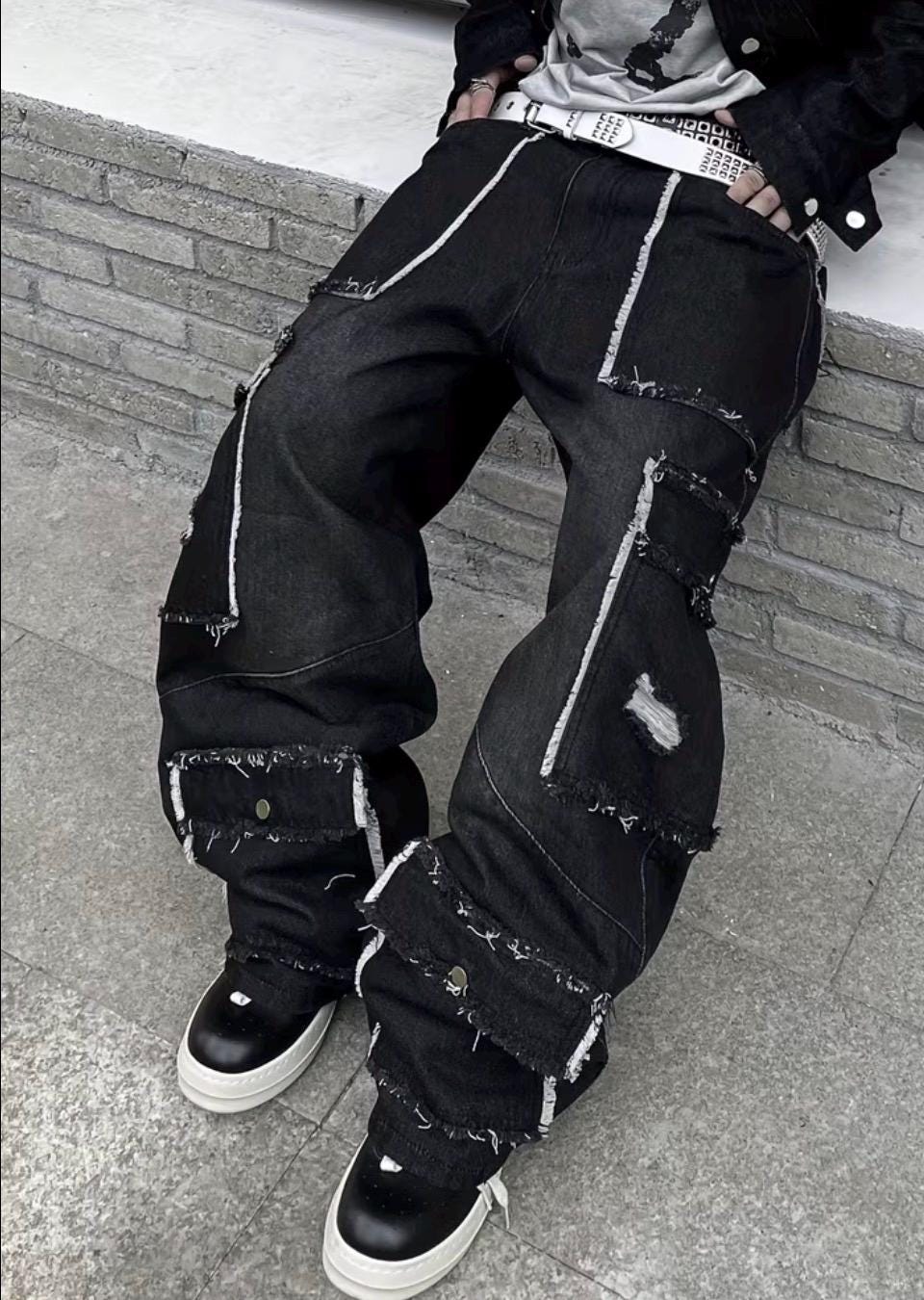 Y2K Cyber-goth Deconstructed Baggy Jeans – Black Multi-pocket