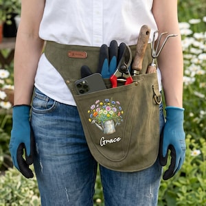 Personalized Gardening Tool Belt | Custom Canvas Florist Waist Pouch | Hip Bag for Gardeners | Women's Garden Apron | Gift for Mom