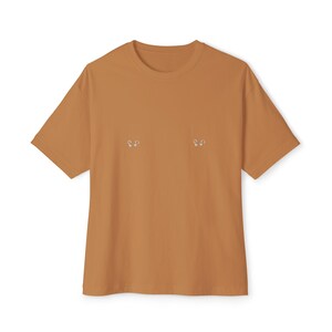 Minimal Piercing Print Tee | image 9