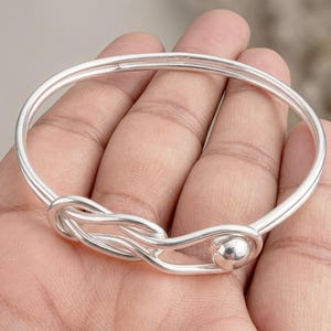 Armreif aus Sterlingsilber mit nautischem Knotenmuster, Armreif im Cape-Cod-Stil