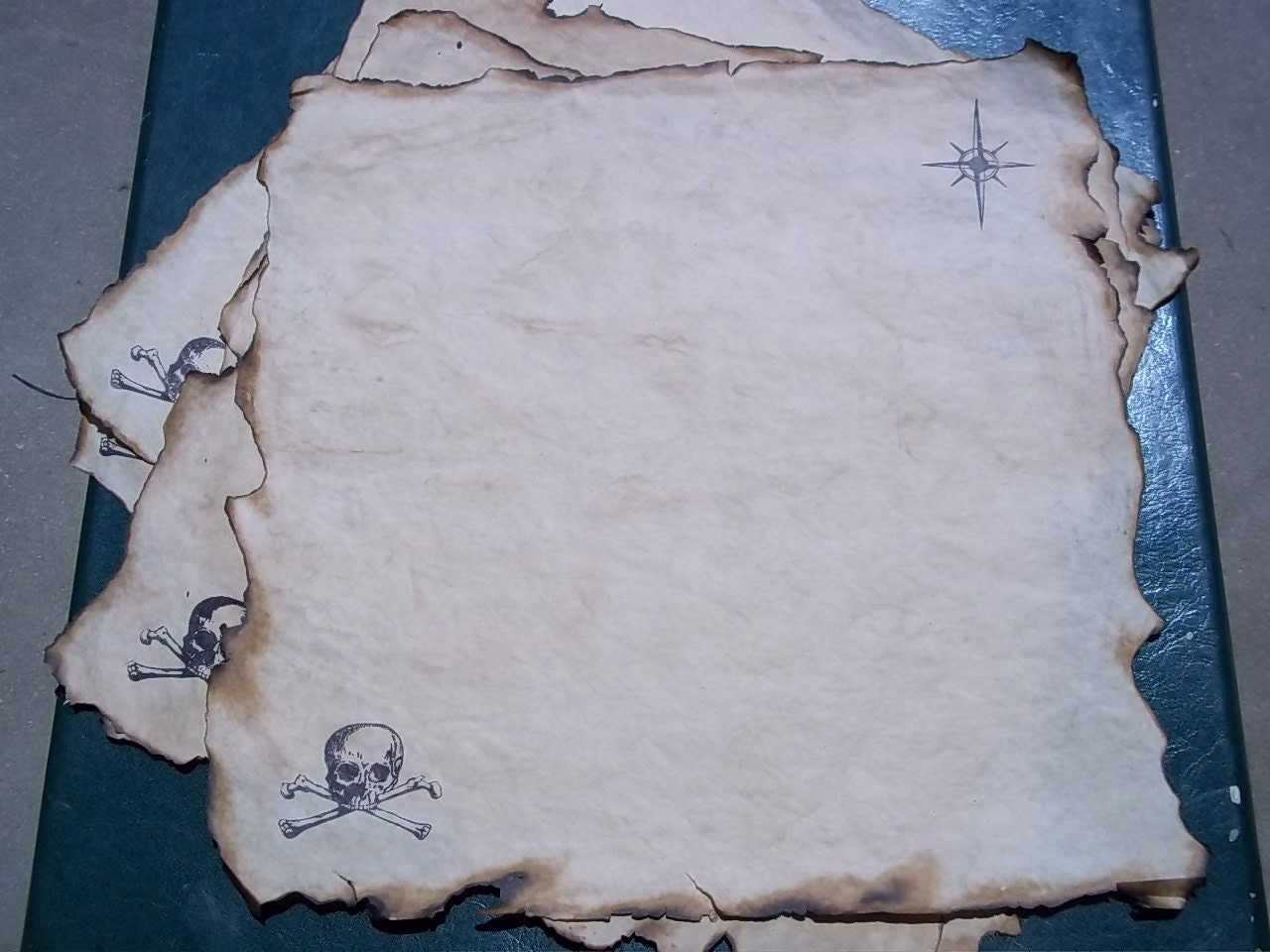 Treasure Map, Fill in the Map Yourself, Blank Treasure Map, Aged Paper, Skull and Cross Bones, Burnt Edges, Authentic, Fun for Kids