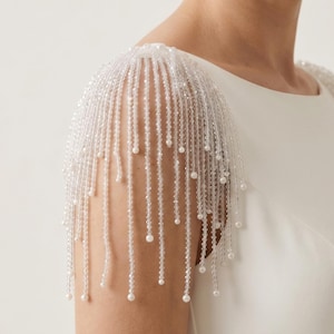one shoulder bridesmaid dress jewelry Replying to @Tiffrunsamarathon #greenscreen jewelry guide on what to wear  with a one shoulder dress #jewelrytiktok #jewelrytips  #personalwardrobestylist