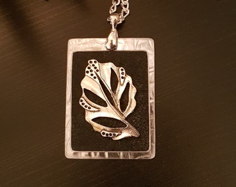 Leaf Necklace in Black