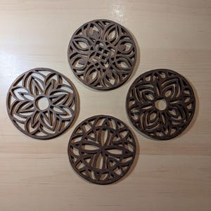 4 handgjorda träunderlägg