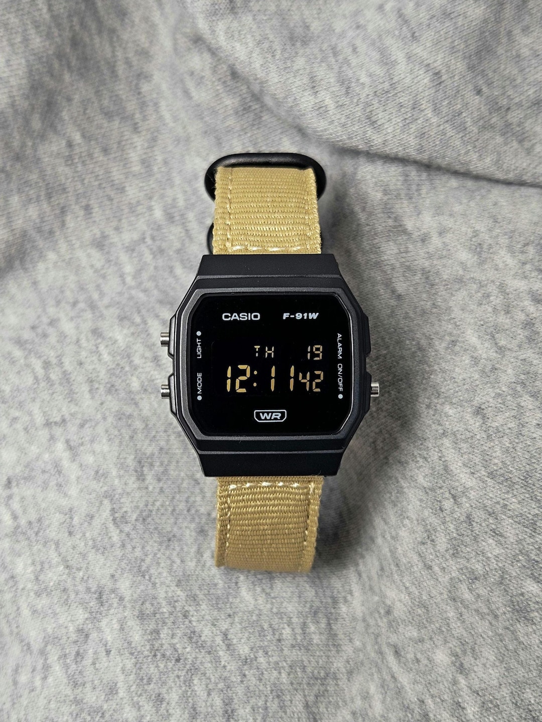 Inverted Watch Black Casio F91W Negative Display – Cream NATO Strap – Inverted LCD ...