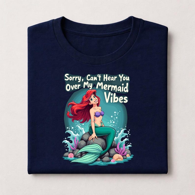 Pu&ograve; includere: Un set di tre tazze in ceramica con finitura opaca e macchiettata. Le tazze sono nei toni del crema, grigio chiaro e grigio scuro. Ogni tazza ha un design semplice e minimalista.