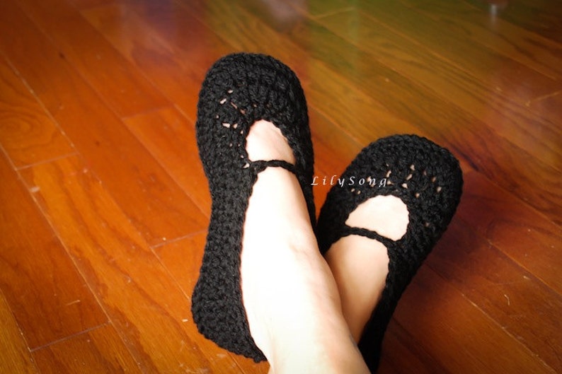 LilySong BELLE SLIPPERS for Women Crochet Pattern in 3 Sizes 5-10 Double-Thick Sole image 2