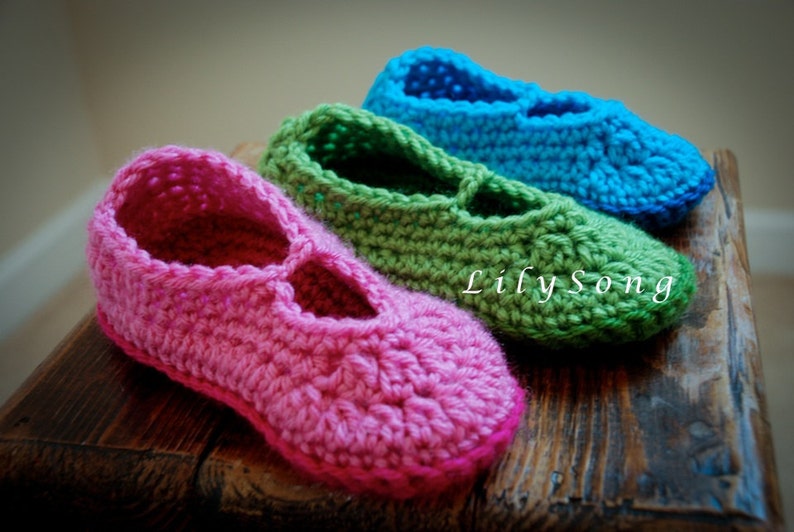 LilySong BELLE SLIPPERS Crochet Pattern in 4 Sizes 2-9 Years Double-Thick Sole image 5