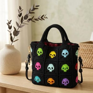 Crochet Tote Bag Pattern PDF | Skull Granny Square Bag Tutorial | Gothic Crochet Purse | Handmade Tote Digital Download