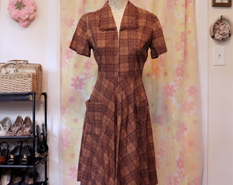 1950s “Mode O’ Day” House Dress