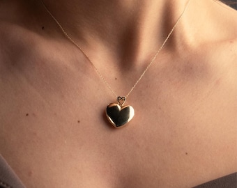 14K Solid Gold Heart Locket Necklace, Classic Polished Gold Love Pendant, Minimalist Fine Jewelry Keepsake