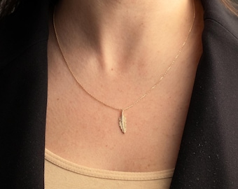 14K Solid Gold Feather Necklace, Diamond Accent Leaf Pendant, Dainty Nature Inspired Charm, Minimalist Fine Gold Jewelry