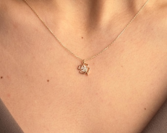 14K Solid Gold Four Leaf Clover Necklace, Diamond Lucky Charm Pendant, Dainty Gold Shamrock Necklace, Minimalist Fine Jewelry