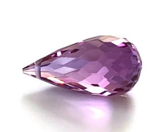 Saphir violet goutte 18 x 10 mm percé de 1 mm