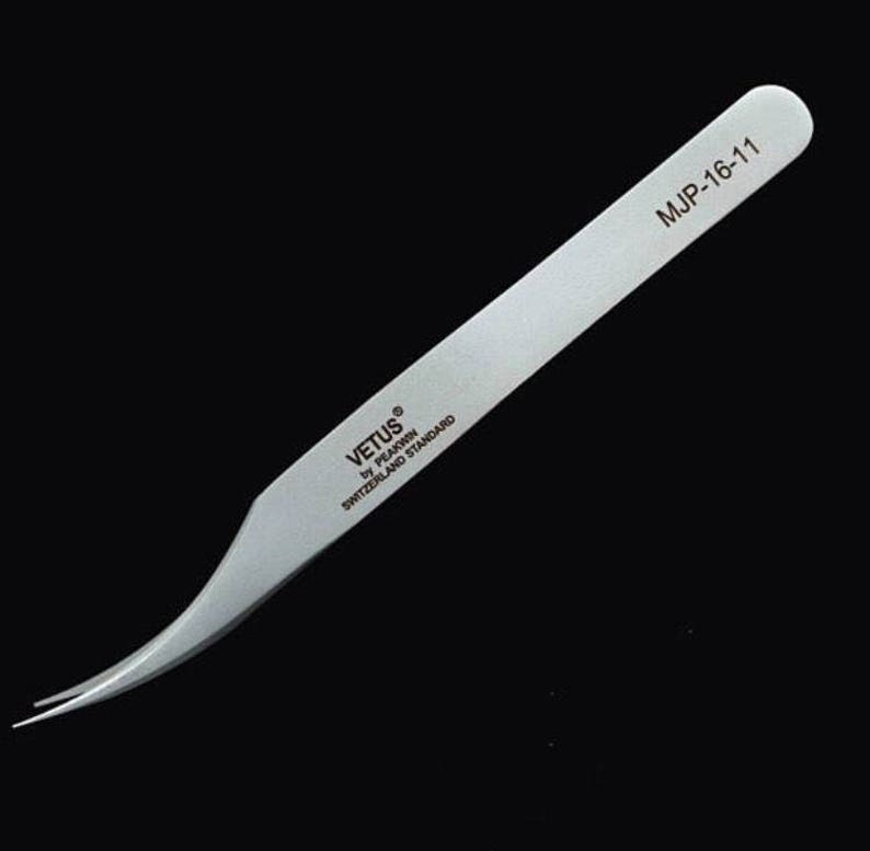 2 tweezers made of high quality stainless steel for eyelash extensions Best tweezers set