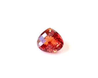 saphir orange unique 16 x 15 mm trou percé de 1 mm. Aucune paire de boucles d'oreilles assortie