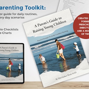 Puede incluir: Imagen de un kit de herramientas para padres titulado "A Parent's Guide to Raising Young Children". La portada muestra a una familia en la playa. El kit incluye guías de comportamiento, listas de verificación y tablas de tareas.