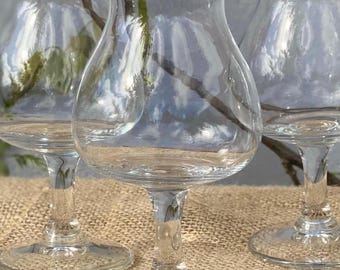 Set of 4 Vintage Tulip Shaped Dessert Wine Glasses | Curved Bowl Stemware | Retro Barware