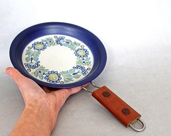 Vintage Figgjo Flint skillet Tor Viking Flameware Vulcanis, blue floral design, Turi Gramstad Oliver